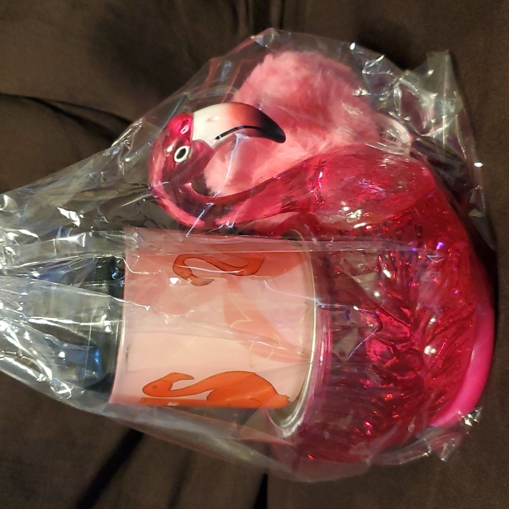 Bath & Body works flamingo gift set